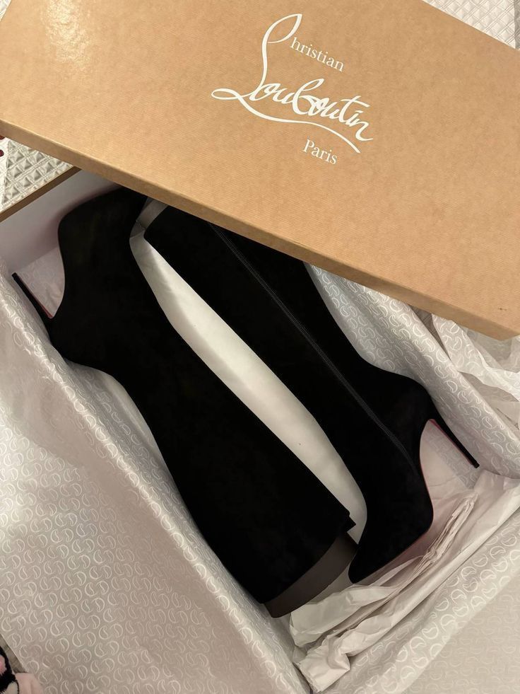 Bottes Louboutin velours noir